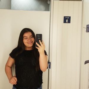 Meet your Posher, Denise